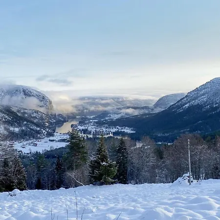 4 Bedroom Awesome In Holiday home *