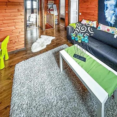 Holiday home 4 Bedroom Awesome In