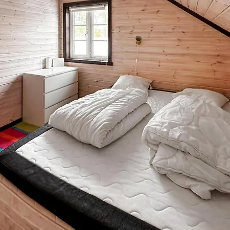 4 Bedroom Awesome In Holiday home Rysstad