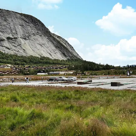 Holiday home 4 Bedroom Awesome In